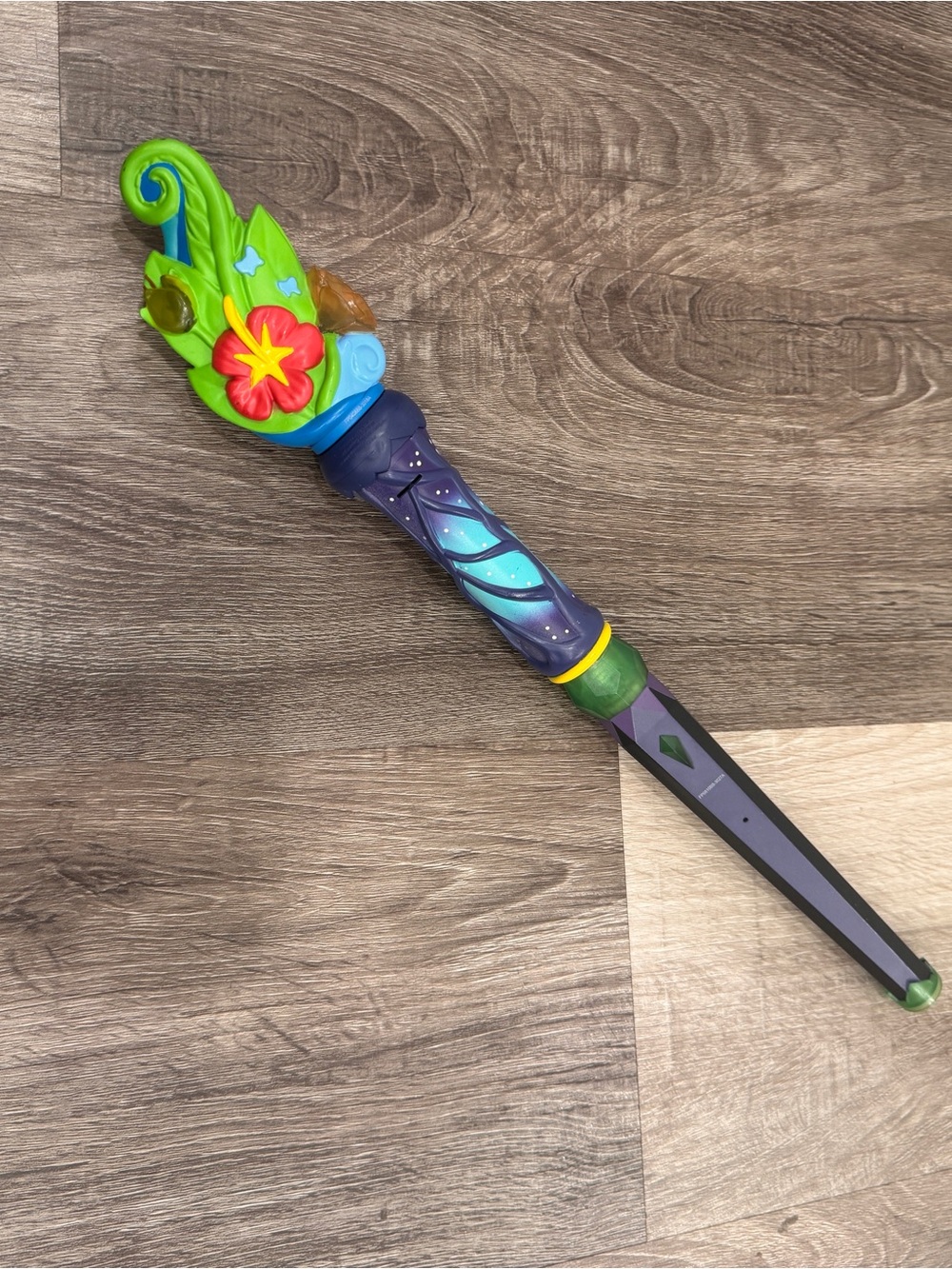 MagiQuest Magic Wizard Blue Green Leaves Wand and Floral Flower Topper Lights Up